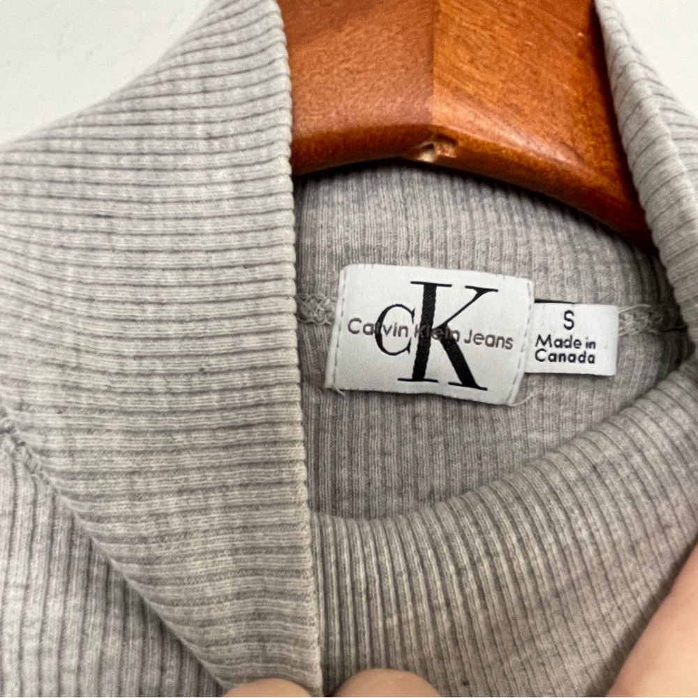 Calvin Klein Basic Gray Mockneck - image 4